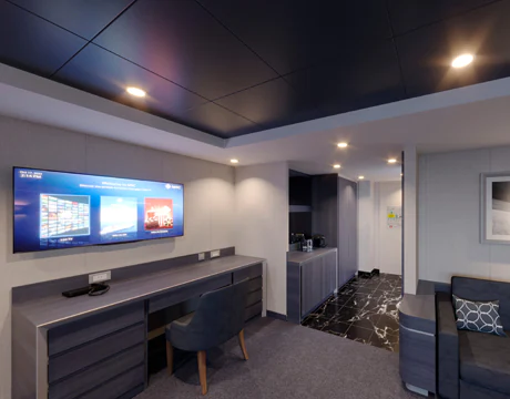 YC3 Yacht Club Royal Suite