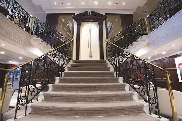 Фото 3 Azamara Pursuit
