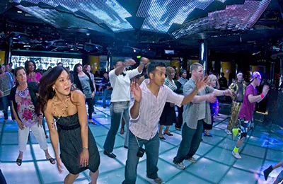 Фото 7 Carnival Breeze ®