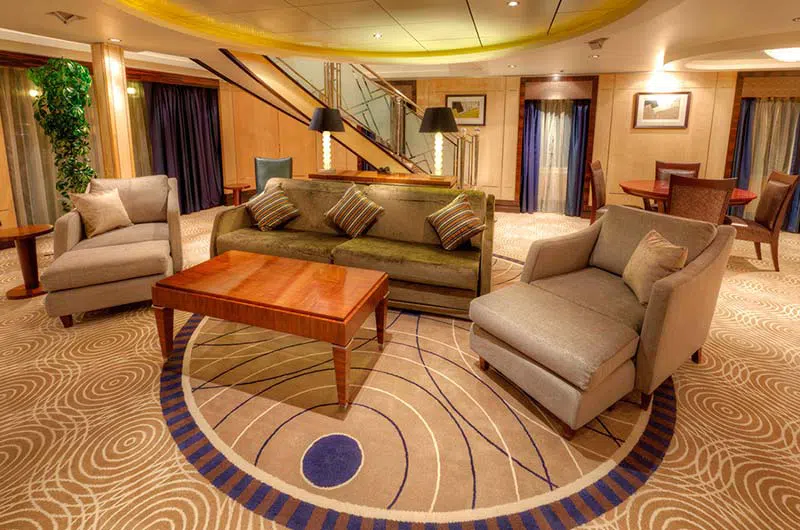 Фото 3 Queen Mary 2