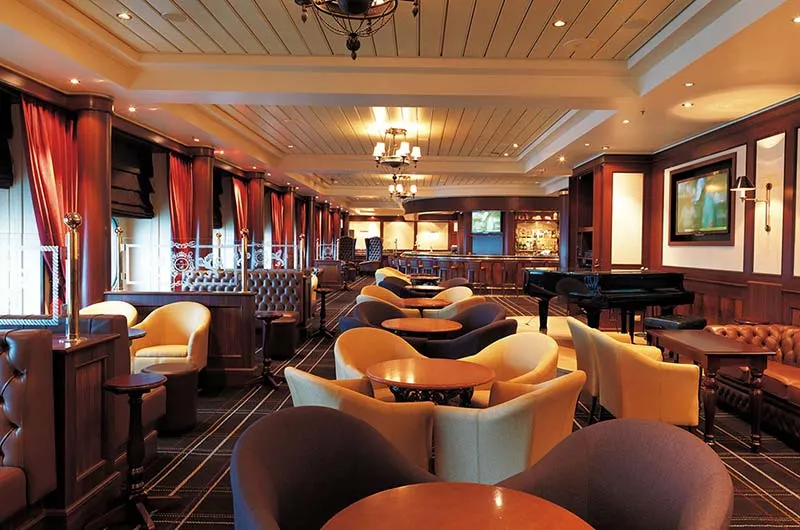 Фото 8 Queen Mary 2