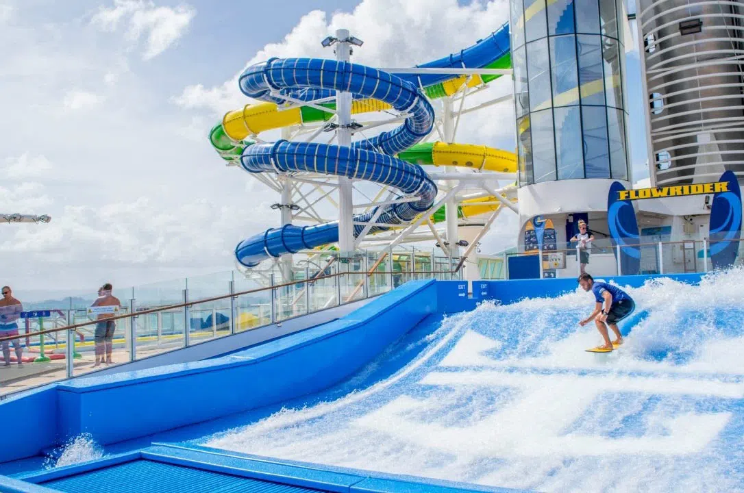 Фото 2 Adventure  Of The Seas