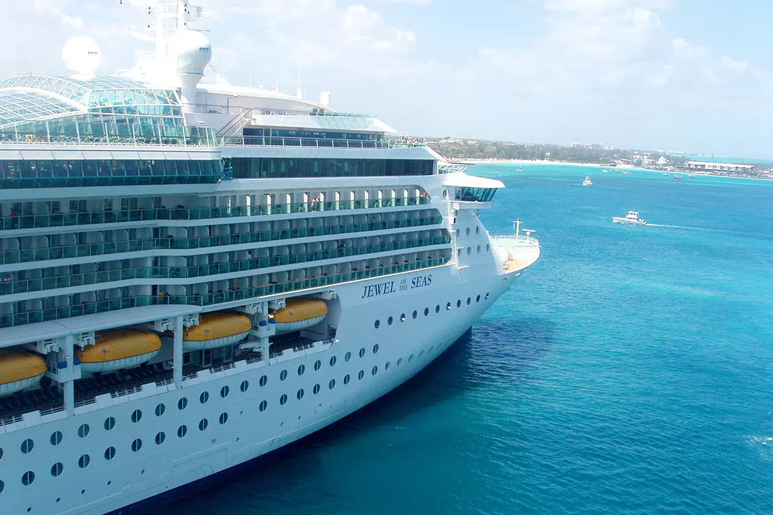 Фото 2 Jewel  Of The Seas